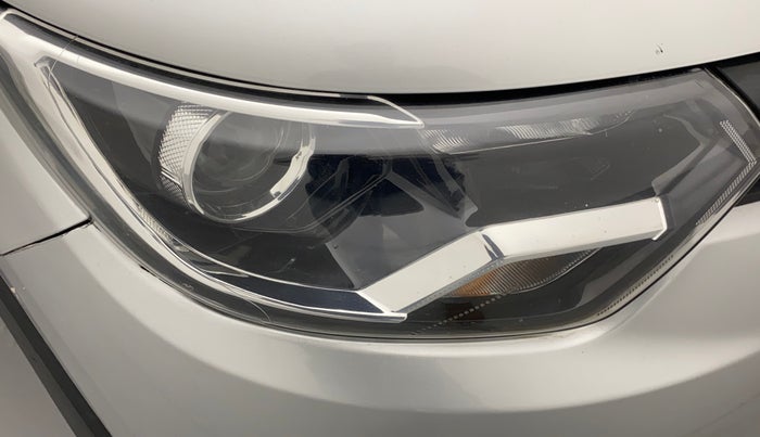 2021 Renault TRIBER RXZ, Petrol, Manual, 43,879 km, Right headlight - Minor scratches