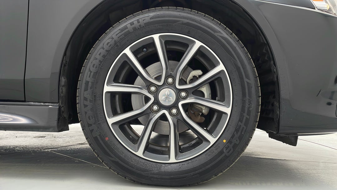 2017 Mitsubishi Lancer Es Sport, Manual, 73077 km, Right Front Wheel