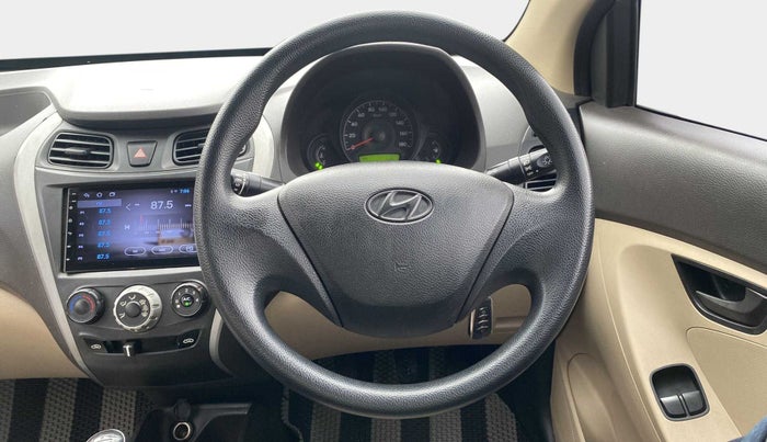 2015 Hyundai Eon ERA +, Petrol, Manual, 54,864 km, Steering Wheel Close Up