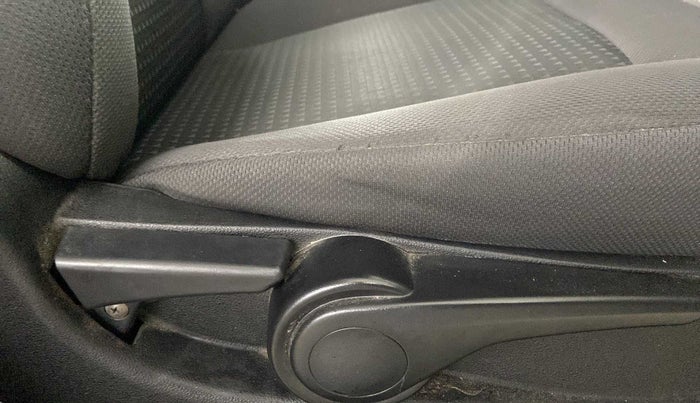 2016 Tata Tiago XZ PETROL, Petrol, Manual, 30,142 km, Driver Side Adjustment Panel