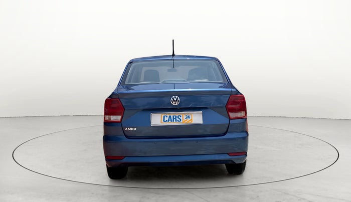 2016 Volkswagen Ameo HIGHLINE1.2L, Petrol, Manual, 87,098 km, Back/Rear