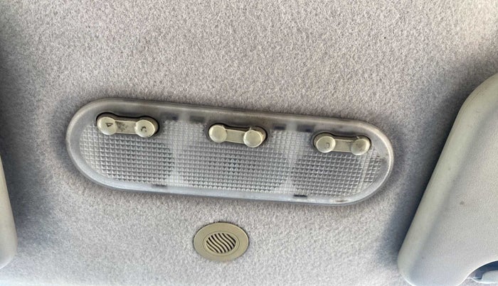 2012 Renault Duster 110 PS RXZ DIESEL, Diesel, Manual, 1,21,243 km, Ceiling - Roof light/s not working