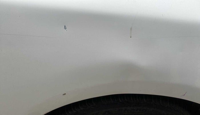 2011 Toyota Corolla Altis G DIESEL, Diesel, Manual, 1,07,236 km, Right fender - Slightly dented