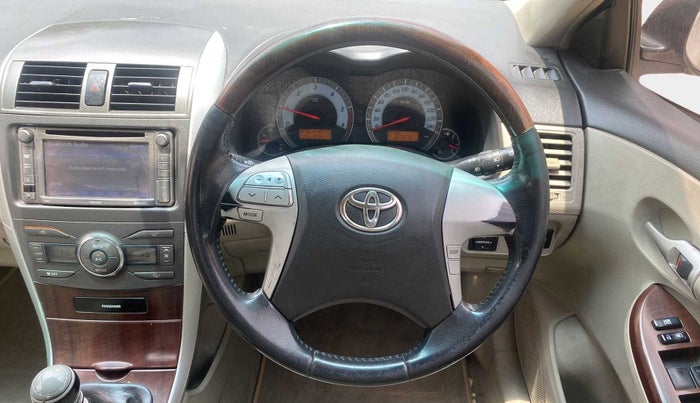 2011 Toyota Corolla Altis G DIESEL, Diesel, Manual, 1,07,236 km, Steering Wheel Close Up