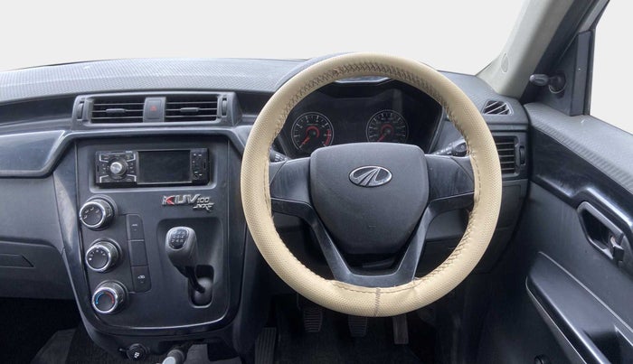 2018 Mahindra KUV 100 NXT K2 P 6 STR, Petrol, Manual, 28,611 km, Steering Wheel Close Up