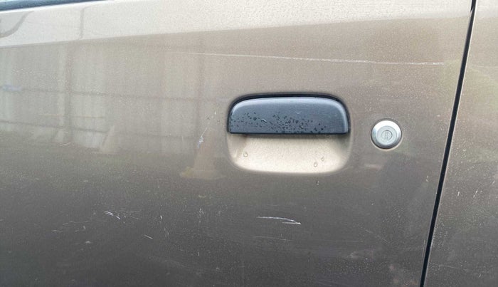2014 Maruti Wagon R 1.0 LXI CNG, CNG, Manual, 67,428 km, Front passenger door - Minor scratches