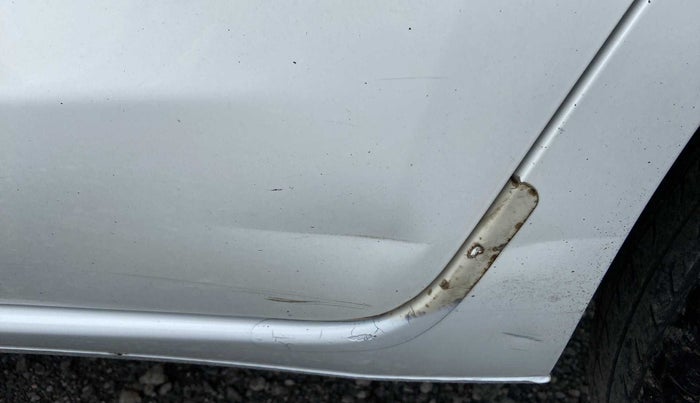 2017 Datsun Redi Go T(O) 1.0, Petrol, Manual, 57,786 km, Rear left door - Slightly dented