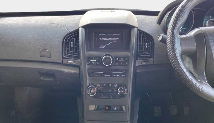 2018 Mahindra XUV500 W5, Diesel, Manual, 45,329 km, Air Conditioner