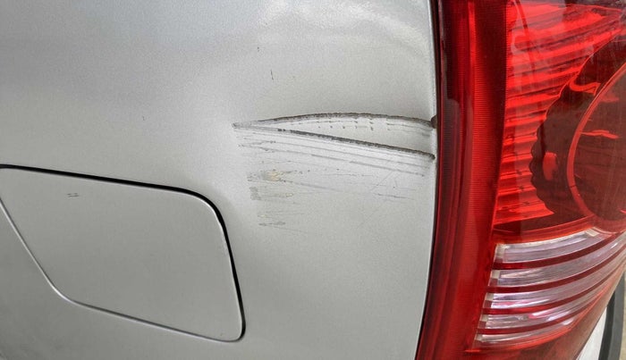 2013 Hyundai Santro Xing GLS (CNG), CNG, Manual, 78,849 km, Left quarter panel - Minor scratches