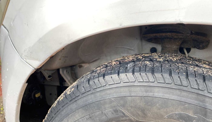 2015 Maruti Ritz VDI, Diesel, Manual, 77,704 km, Left fender - Lining missing