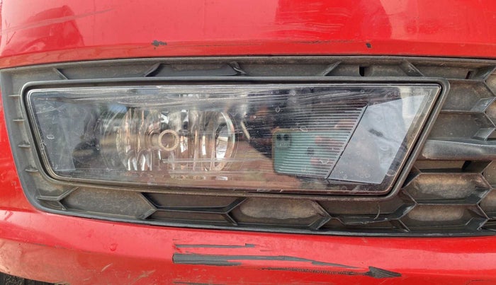 2018 Skoda Rapid STYLE 1.6 MPI AT, Petrol, Automatic, 71,068 km, Right headlight - Minor scratches