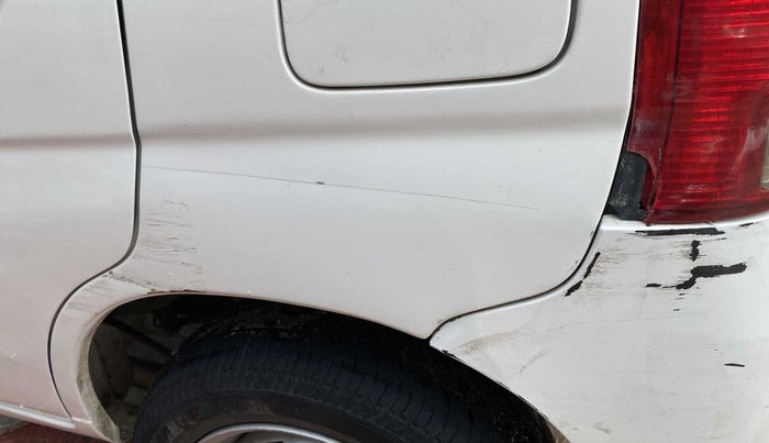 2010 Maruti Alto K10 LXI, Petrol, Manual, 96,193 km, Left quarter panel - Minor scratches