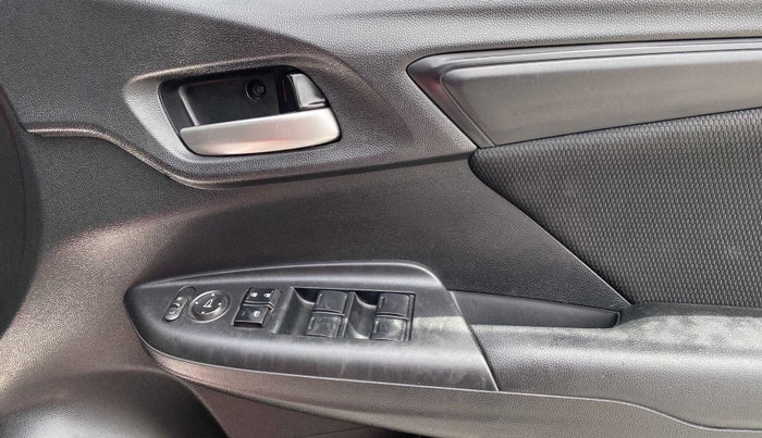 2019 Honda WR-V 1.2L I-VTEC S MT, Petrol, Manual, 17,182 km, Driver Side Door Panels Control