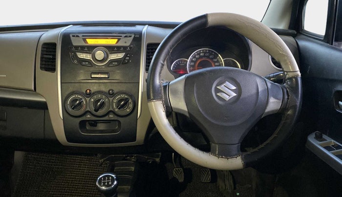 2016 Maruti Wagon R 1.0 VXI, Petrol, Manual, 68,173 km, Steering Wheel Close Up