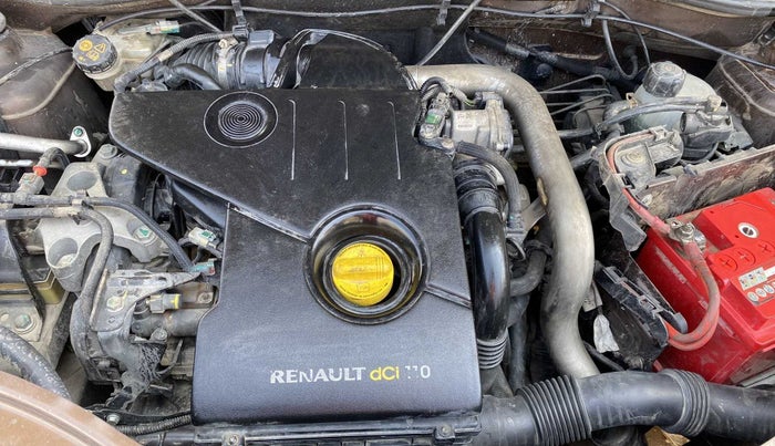 2014 Renault Duster 110 PS RXZ DIESEL, Diesel, Manual, 33,684 km, Open Bonet