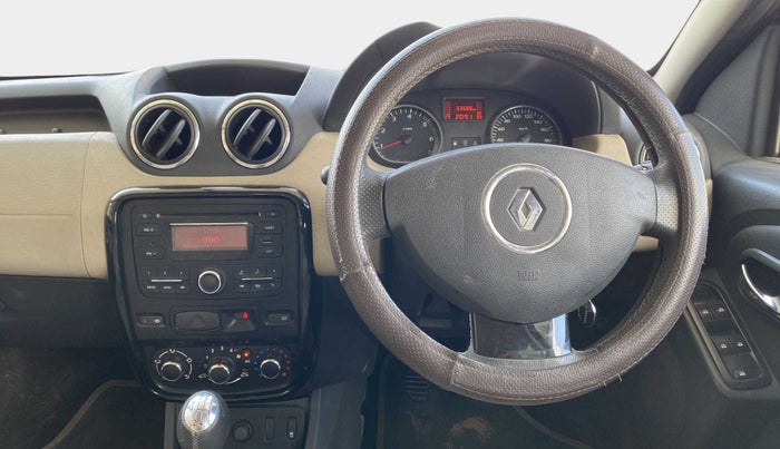 2014 Renault Duster 110 PS RXZ DIESEL, Diesel, Manual, 33,684 km, Steering Wheel Close Up