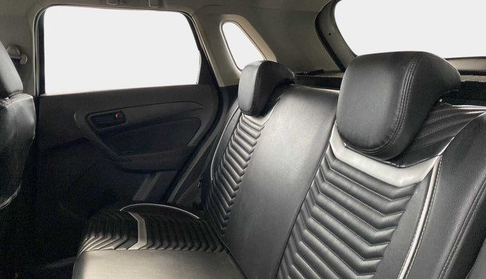 2016 Maruti Vitara Brezza VDI, Diesel, Manual, 88,581 km, Right Side Rear Door Cabin