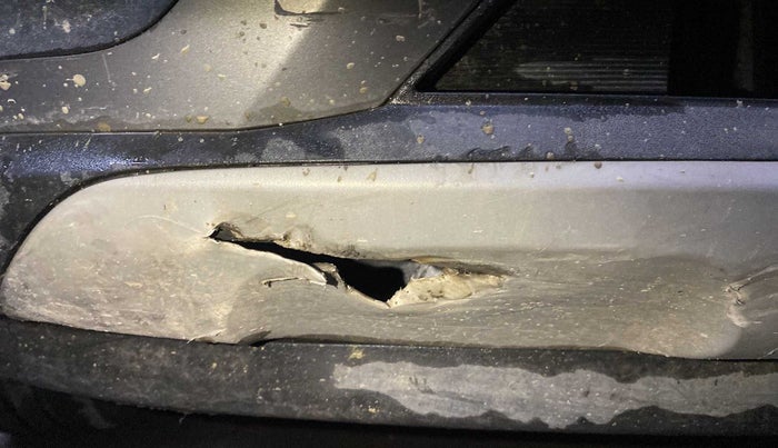 2019 Hyundai VENUE S 1.2, Petrol, Manual, 42,922 km, Front bumper - Minor damage