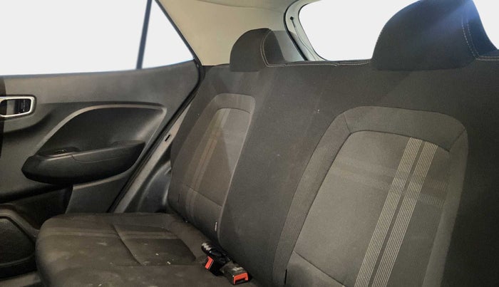 2019 Hyundai VENUE S 1.2, Petrol, Manual, 42,118 km, Right Side Rear Door Cabin