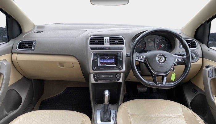 2017 Volkswagen Vento HIGHLINE PETROL AT, Petrol, Automatic, 51,245 km, Dashboard