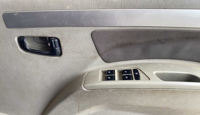 2015 Mahindra Scorpio S10, Diesel, Manual, 56,584 km, Driver Side Door Panels Control