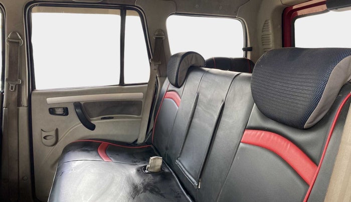 2015 Mahindra Scorpio S10, Diesel, Manual, 56,584 km, Right Side Rear Door Cabin