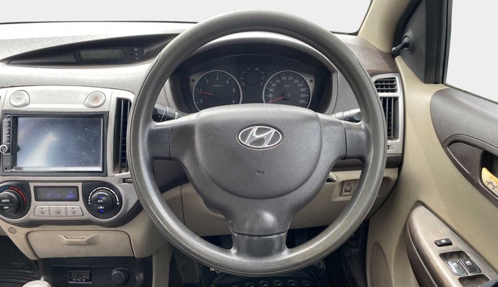 2012 Hyundai i20 MAGNA (O) 1.4 CRDI, Diesel, Manual, 78,160 km, Steering Wheel Close Up
