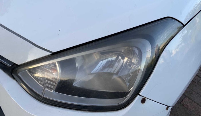 2015 Hyundai Xcent BASE 1.1, Diesel, Manual, 1,03,033 km, Left headlight - Faded