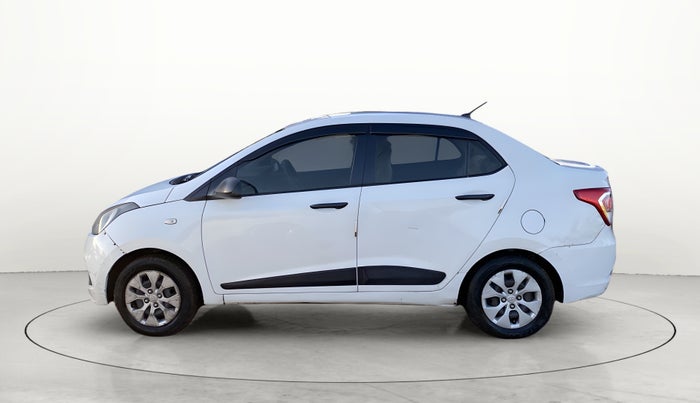 2015 Hyundai Xcent BASE 1.1, Diesel, Manual, 1,03,033 km, Left Side