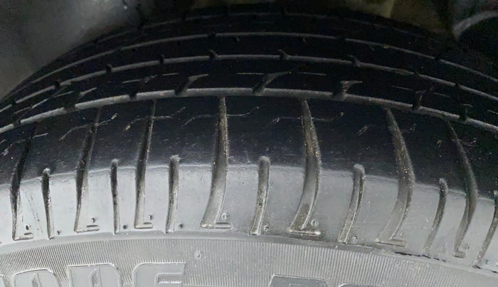 2018 Hyundai Creta SX PLUS 1.6 PETROL, Petrol, Manual, 79,275 km, Left Rear Tyre Tread