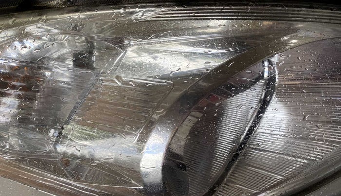 2014 Maruti Swift Dzire VXI, Petrol, Manual, 84,989 km, Right headlight - Minor scratches