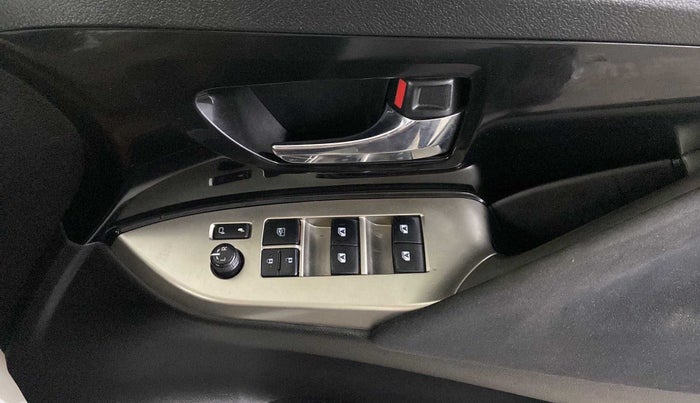 2019 Toyota Innova Crysta 2.4 VX 7 STR, Diesel, Manual, 62,939 km, Driver Side Door Panels Control
