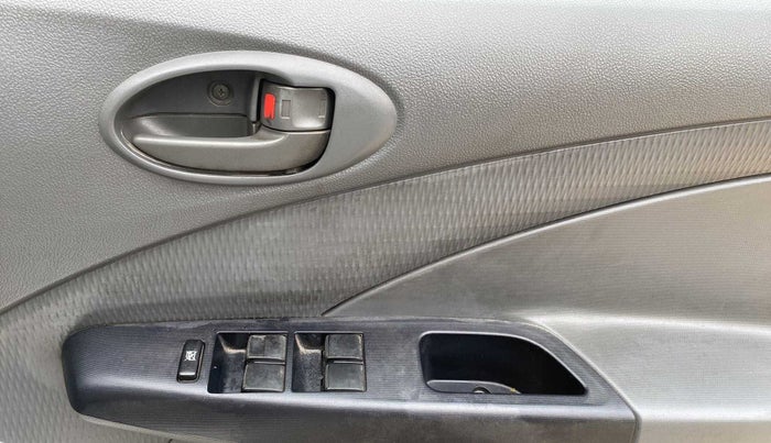 2012 Toyota Etios G, Petrol, Manual, 54,815 km, Driver Side Door Panels Control
