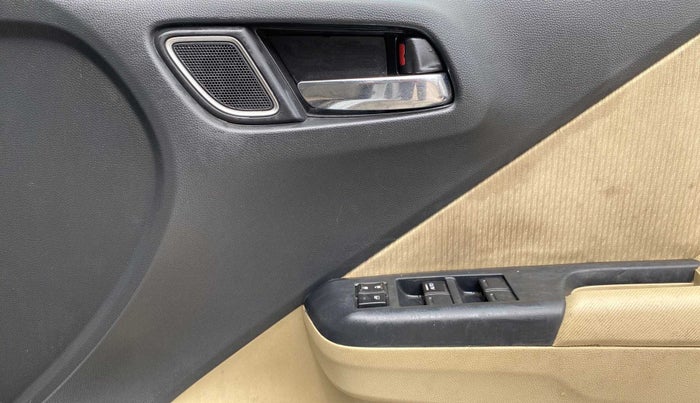 2018 Honda City 1.5L I-VTEC V MT, Petrol, Manual, 20,263 km, Driver Side Door Panels Control