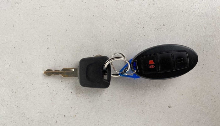 2017 Datsun Redi Go T (O), Petrol, Manual, 83,449 km, Key Close Up