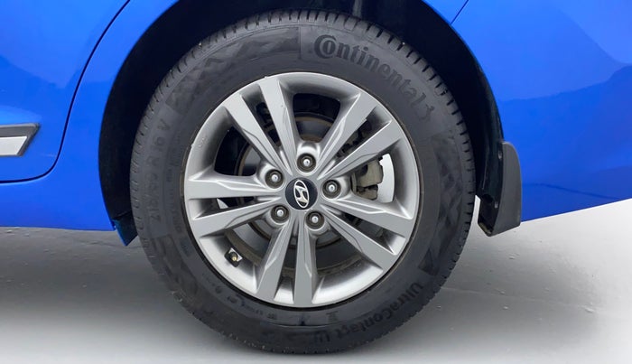 2017 Hyundai New Elantra 2.0 SX(O) AT PETROL, Petrol, Automatic, 1,08,538 km, Left Rear Wheel