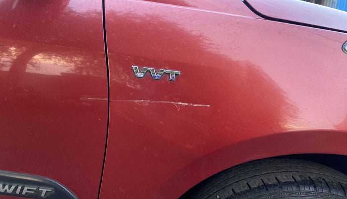 2014 Maruti Swift VXI, Petrol, Manual, 95,268 km, Right fender - Minor scratches