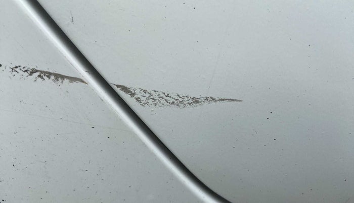 2018 Hyundai Xcent S 1.2, Petrol, Manual, 30,754 km, Right rear door - Minor scratches