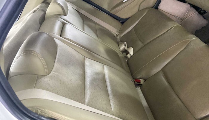 2016 Honda City 1.5L I-VTEC VX, Petrol, Manual, 42,180 km, Second-row right seat - Cover slightly stained
