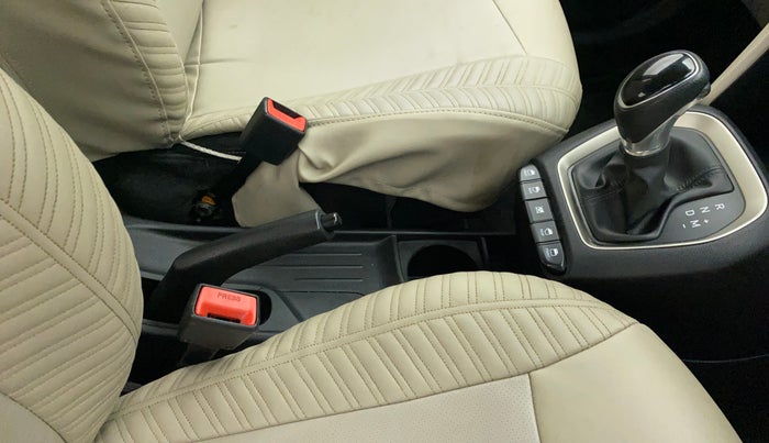 2019 Hyundai NEW SANTRO SPORTZ AMT, Petrol, Automatic, 34,008 km, Gear Lever