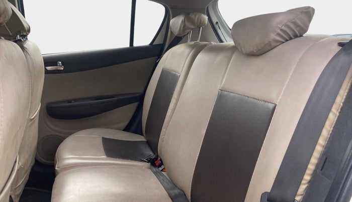 2012 Hyundai i20 SPORTZ 1.2, Petrol, Manual, 38,644 km, Right Side Rear Door Cabin