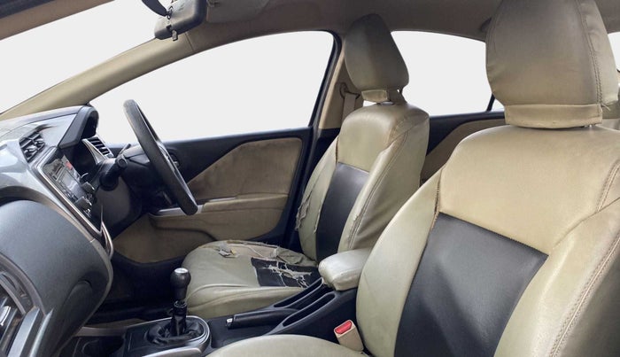 2014 Honda City 1.5L I-DTEC V, Diesel, Manual, 1,09,189 km, Right Side Front Door Cabin