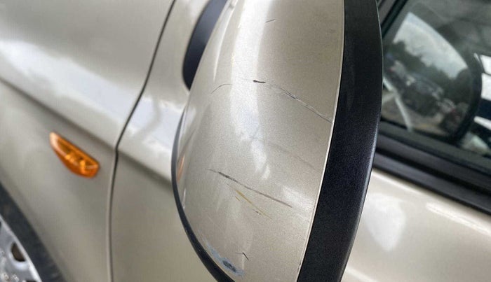 2010 Hyundai i20 MAGNA (O) 1.2, Petrol, Manual, 66,292 km, Left rear-view mirror - ORVM knob broken and not working