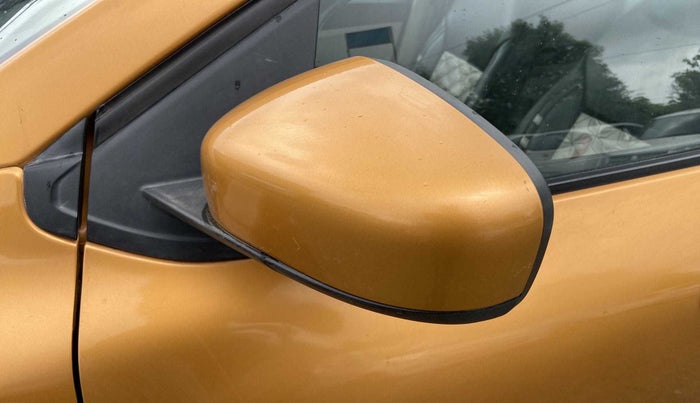 2019 Renault TRIBER RXZ, CNG, Manual, 46,977 km, Left rear-view mirror - Mirror motor not working