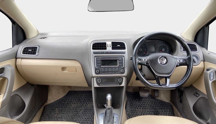 2015 Volkswagen Vento HIGHLINE 1.5 AT, Diesel, Automatic, 76,338 km, Dashboard