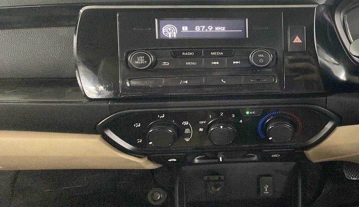 2018 Honda Amaze 1.2L I-VTEC S, Petrol, Manual, 29,466 km, Infotainment system - Reverse camera not working