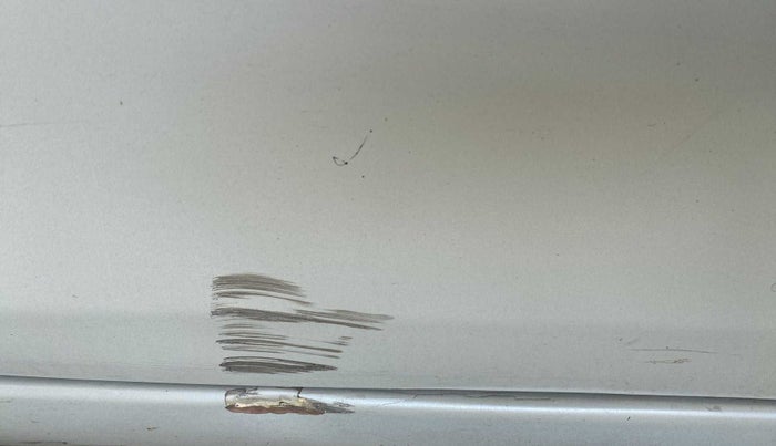 2017 Maruti Swift VXI O, Petrol, Manual, 62,953 km, Front passenger door - Minor scratches