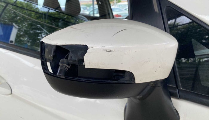 2015 Ford Ecosport TITANIUM 1.5L PETROL, Petrol, Manual, 69,863 km, Right rear-view mirror - Indicator light has minor damage