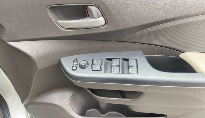 2014 Honda CRV 2.4L 4WD AVN AT, Petrol, Automatic, 69,975 km, Driver Side Door Panels Control