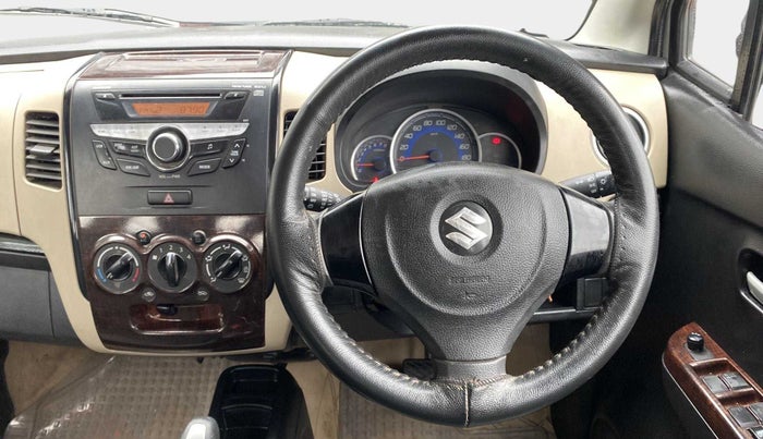 2018 Maruti Wagon R 1.0 VXI (O) AMT, Petrol, Automatic, 29,472 km, Steering Wheel Close Up